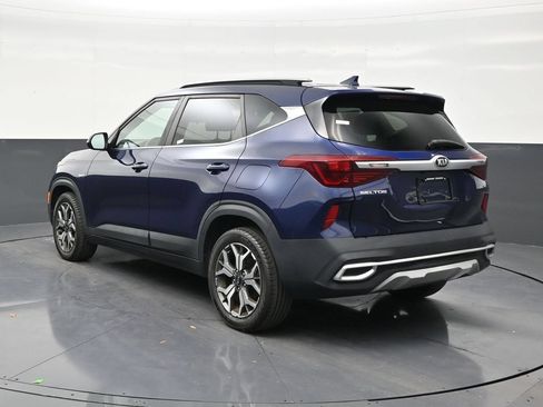 Used 2021 Kia Seltos EX AWD/4WD image 3