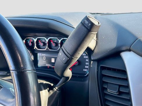 Used 2020 GMC Yukon SLT w/ Open Road Package RWD image 17