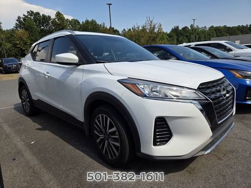 Used 2024 Nissan Kicks SV FWD image 3