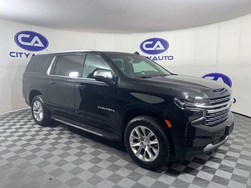 Used 2024 Chevrolet Suburban Premier AWD/4WD image 1