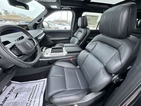New 2026 Lincoln Navigator L Reserve w/ Jet Appearance Package AWD/4WD image 11