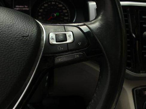 Used 2018 Volkswagen Atlas SEL FWD image 31