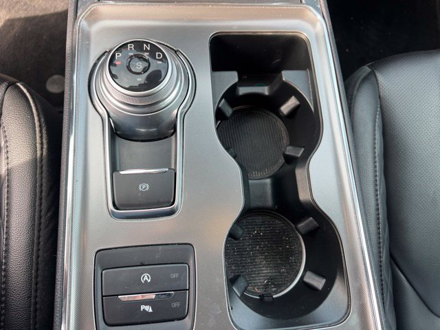 Used 2024 Ford Edge Titanium w/ Equipment Group 301A AWD/4WD image 33