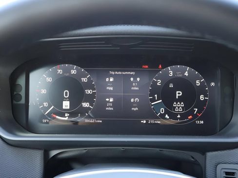 Used 2026 Land Rover Discovery Limited Edition AWD/4WD image 30