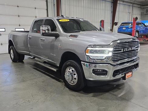 Used 2024 RAM 3500 Laramie image 6