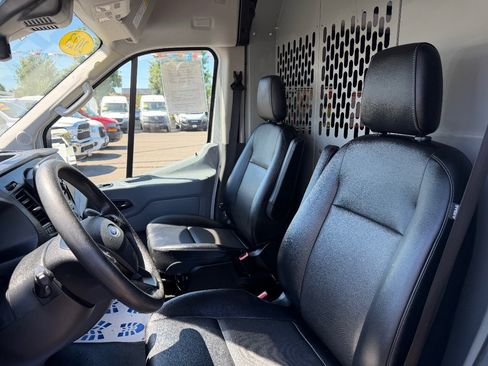 Used 2023 Ford Transit 250 Medium Roof RWD image 17