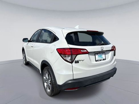 Certified 2022 Honda HR-V LX image 6