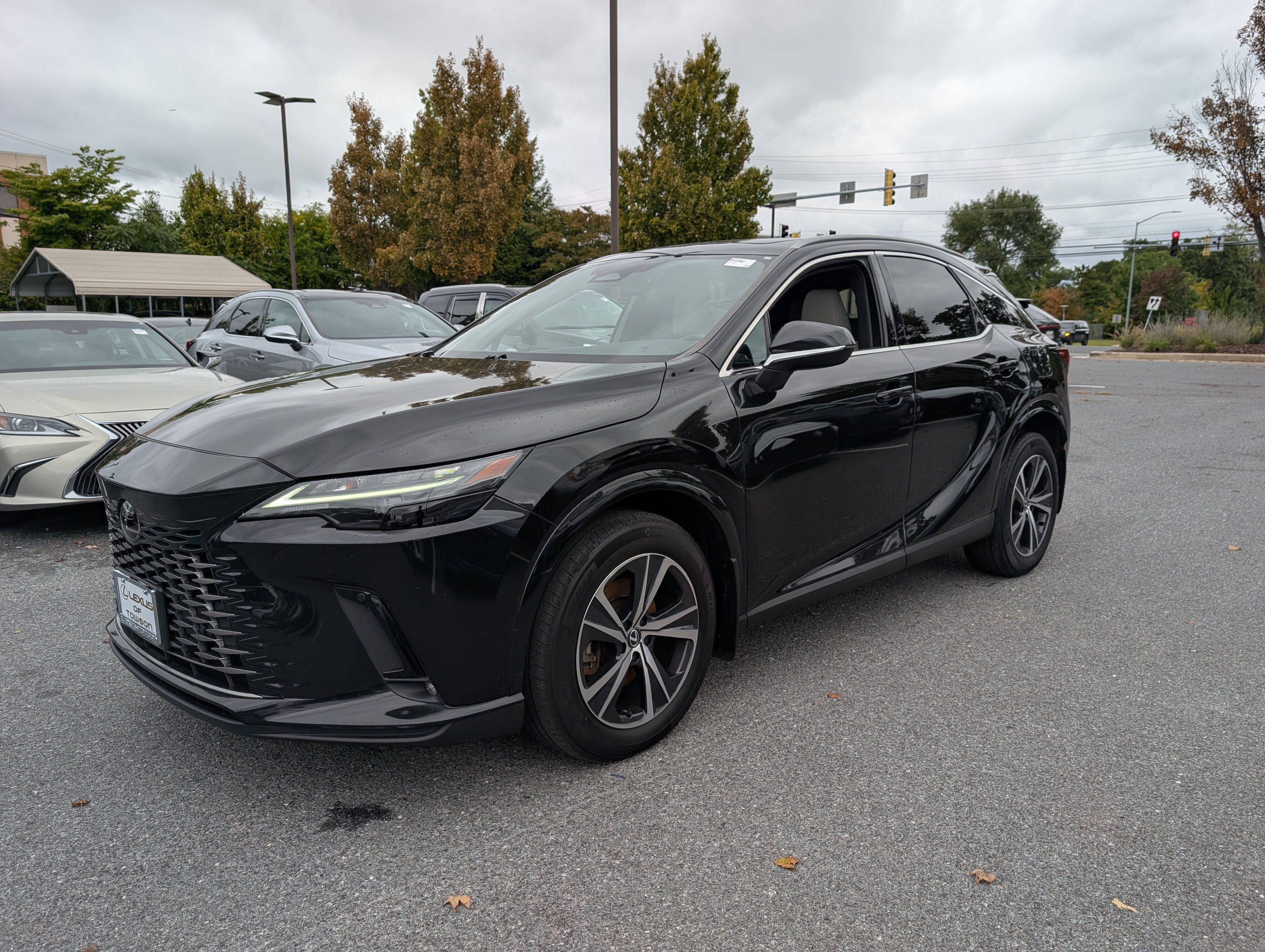 Used 2023 Lexus RX 350 Premium w/ Accessory Package AWD/4WD image 7