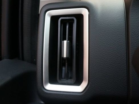 Used 2025 Nissan Frontier SV w/ SV Convenience Package AWD/4WD image 26