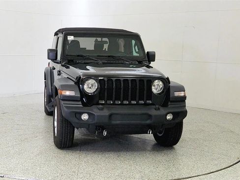 Used 2023 Jeep Wrangler Sport AWD/4WD image 2