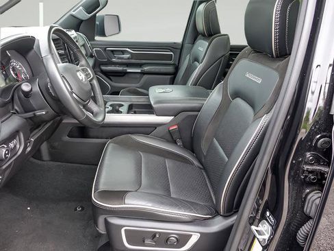 Used 2023 RAM 1500 Laramie AWD/4WD image 10