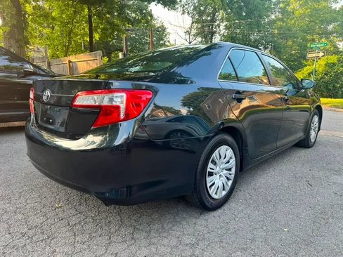 Used 2014 Toyota Camry FWD image 4