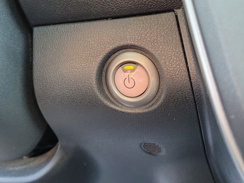 Used 2013 Nissan Leaf S FWD image 28