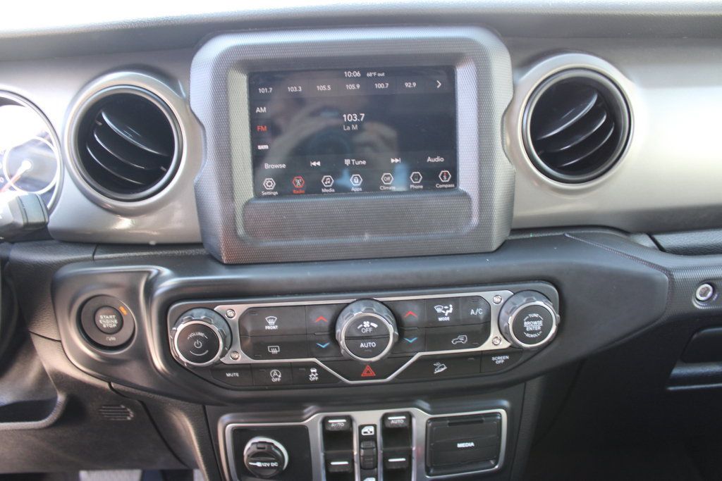 Used 2018 Jeep Wrangler Unlimited Sport S AWD/4WD image 20