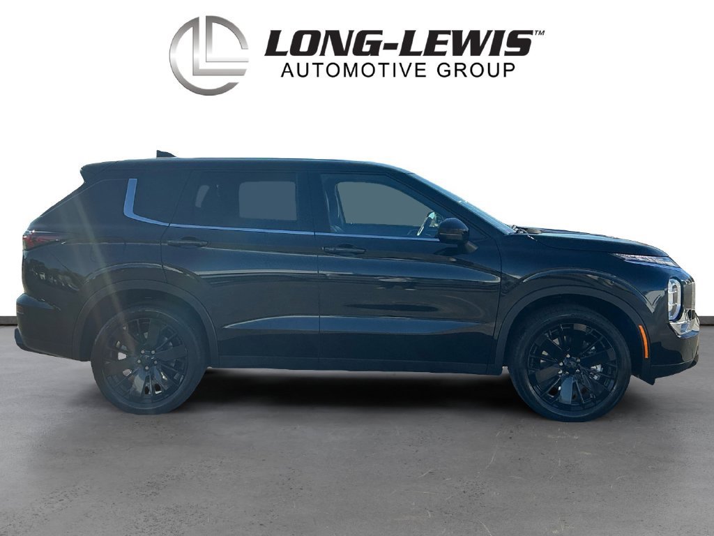 Used 2026 Mitsubishi Outlander LE FWD image 8