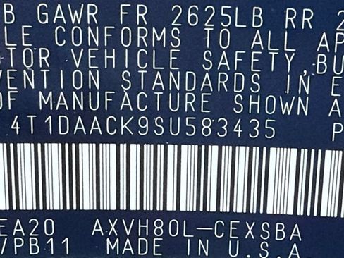 Used 2025 Toyota Camry SE w/ Convenience Package FWD image 31