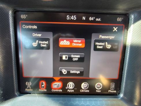 Used 2015 Dodge Charger SXT image 27
