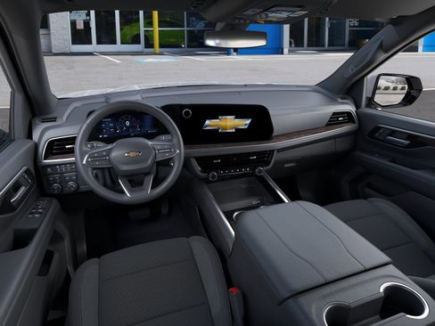 New 2026 Chevrolet Suburban LS AWD/4WD image 39