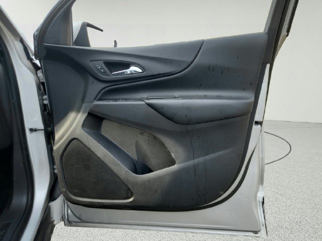 Used 2020 Chevrolet Equinox LT w/ Driver Convenience Package FWD image 23