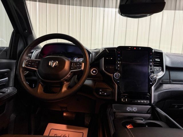 Used 2025 RAM 3500 Big Horn AWD/4WD image 28