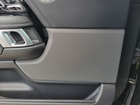 Used 2021 Land Rover Range Rover P525 Westminster Edition image 18