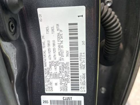 Used 2020 Toyota Tundra SR5 w/ SR5 Upgrade Package RWD image 30