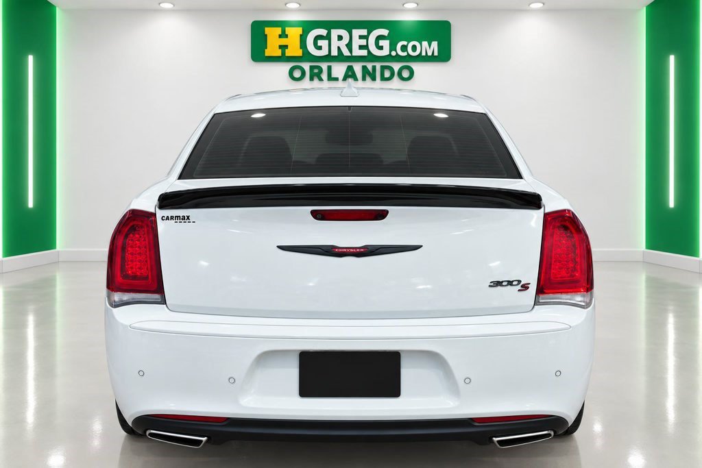 Used 2022 Chrysler 300 S RWD image 7