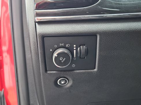 Used 2019 Jeep Grand Cherokee Trailhawk AWD/4WD image 19