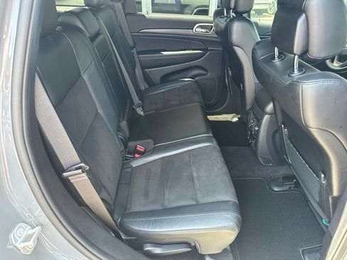 Used 2021 Jeep Grand Cherokee Laredo X AWD/4WD image 13