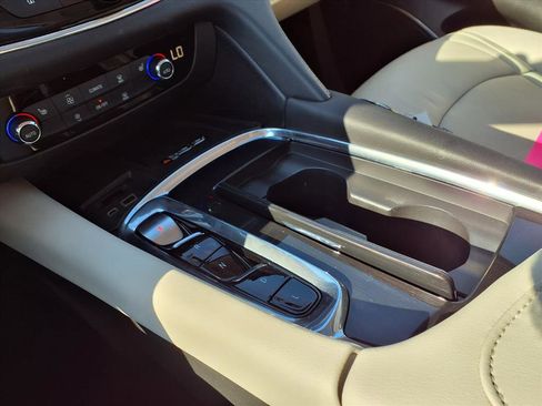 Used 2023 Buick Enclave Essence w/ Experience Buick Package image 11