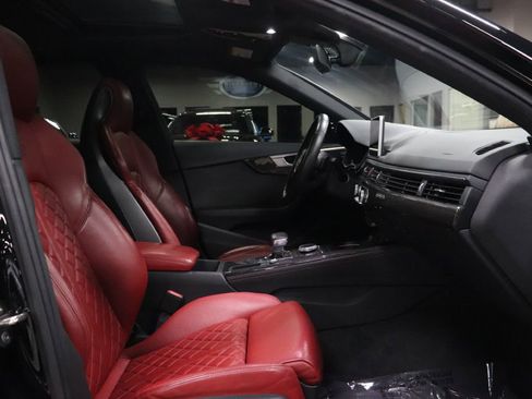 Used 2019 Audi S4 Prestige w/ Prestige Package image 24