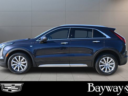 Used 2023 Cadillac XT4 Premium Luxury w/ Cold Weather Package image 4