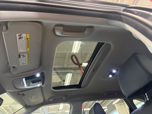 Certified 2022 Kia Seltos EX AWD/4WD image 12