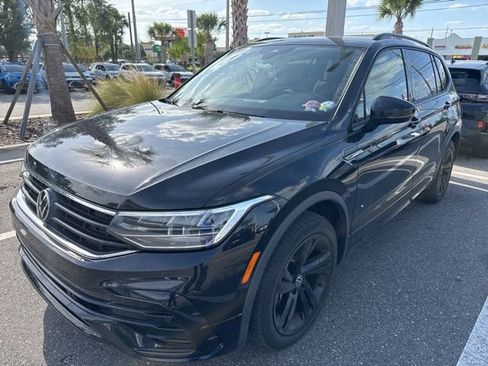 Used 2023 Volkswagen Tiguan SE R-Line FWD image 3