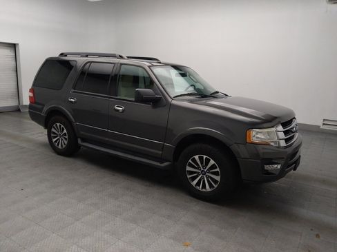 Used 2017 Ford Expedition XLT w/ Equipment Group 202A RWD image 11