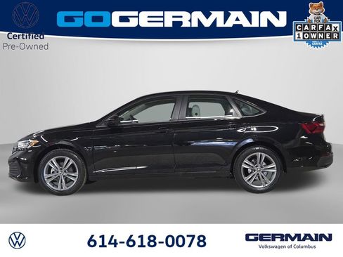 Used 2024 Volkswagen Jetta SE image 11