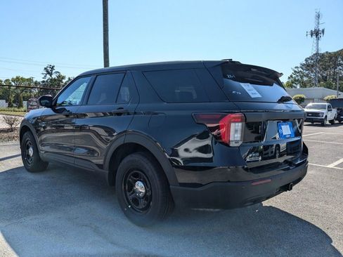New 2025 Ford Explorer 4WD Police Interceptor image 6