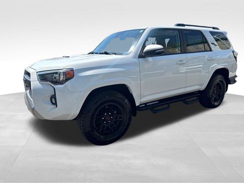 Used 2023 Toyota 4Runner TRD Off-Road Premium w/ Off Road Premium Plus Package image 3