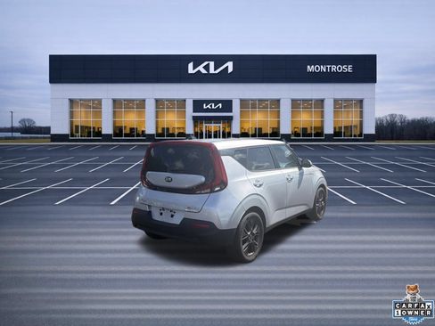 Certified 2021 Kia Soul EX FWD image 6