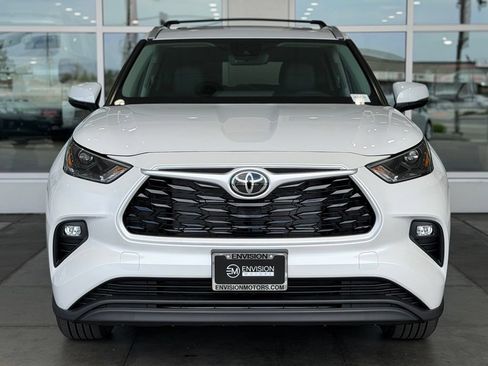New 2026 Toyota Highlander XLE AWD/4WD image 4