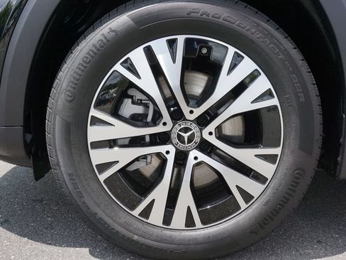 Used 2025 Mercedes-Benz GLB 250 image 18