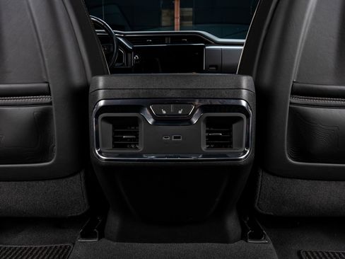 Used 2024 GMC Sierra 1500 Denali Ultimate AWD/4WD image 33