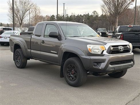 Used 2012 Toyota Tacoma PreRunner image 8
