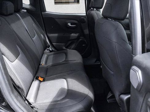 Used 2021 Jeep Renegade Latitude w/ Sun & Sound Group FWD image 25