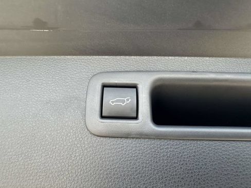 Used 2026 Toyota Highlander XLE AWD/4WD image 21