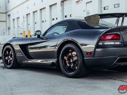 Used 2009 Dodge Viper ACR RWD image 52