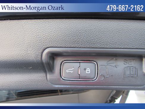 Used 2024 Ford Explorer Limited image 31