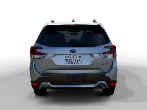 Used 2023 Subaru Forester Touring AWD/4WD image 4
