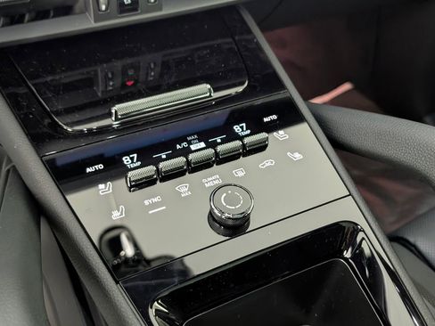 New 2026 Porsche Cayenne S image 34