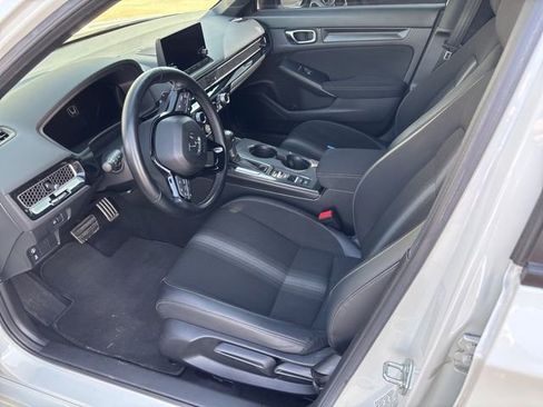 Used 2023 Honda Civic Sport image 3